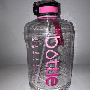 BOTTLE BOTTLE 140oz Motivational Water Bottle Pink Gallon Jug NWOT BPA Free
